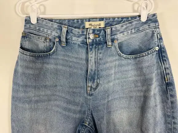 Madewell Curvy Baggy Straight Jeans in Light Wash Size 29P - Picture 4 of 10